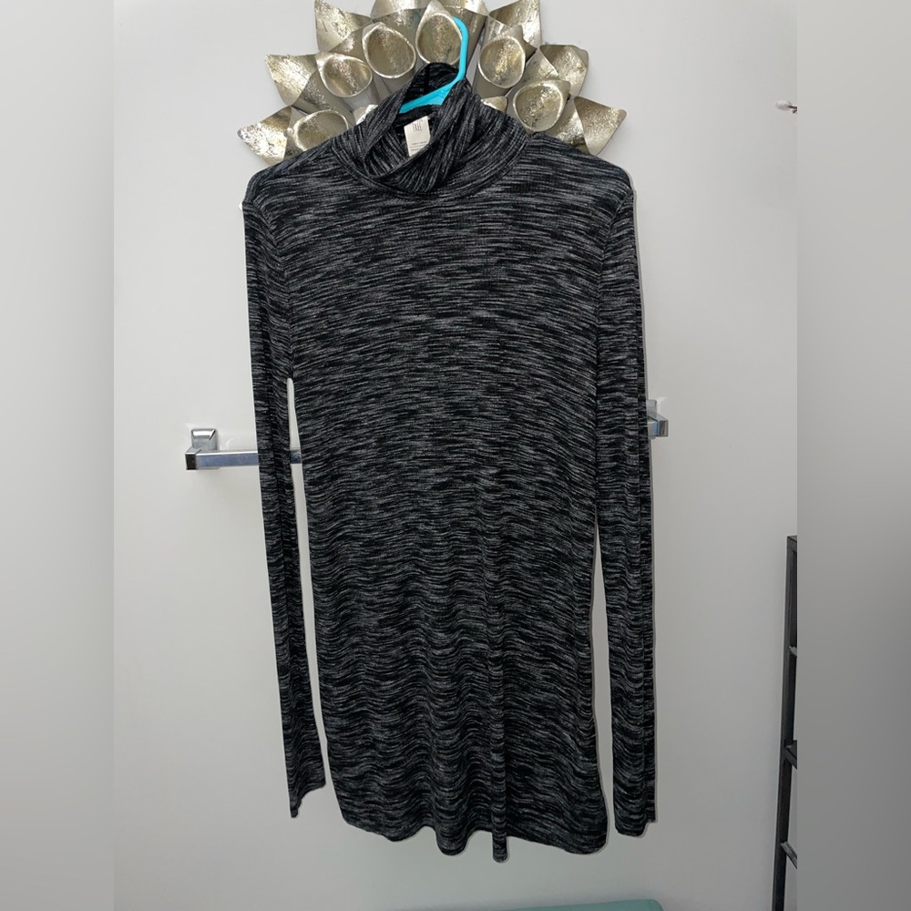We The Free Charcoal and Light Gray Sweater